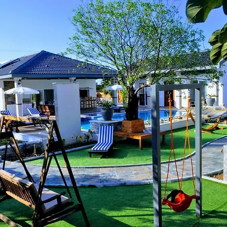 Orchard Bloom With Pool And Jacuzzi *